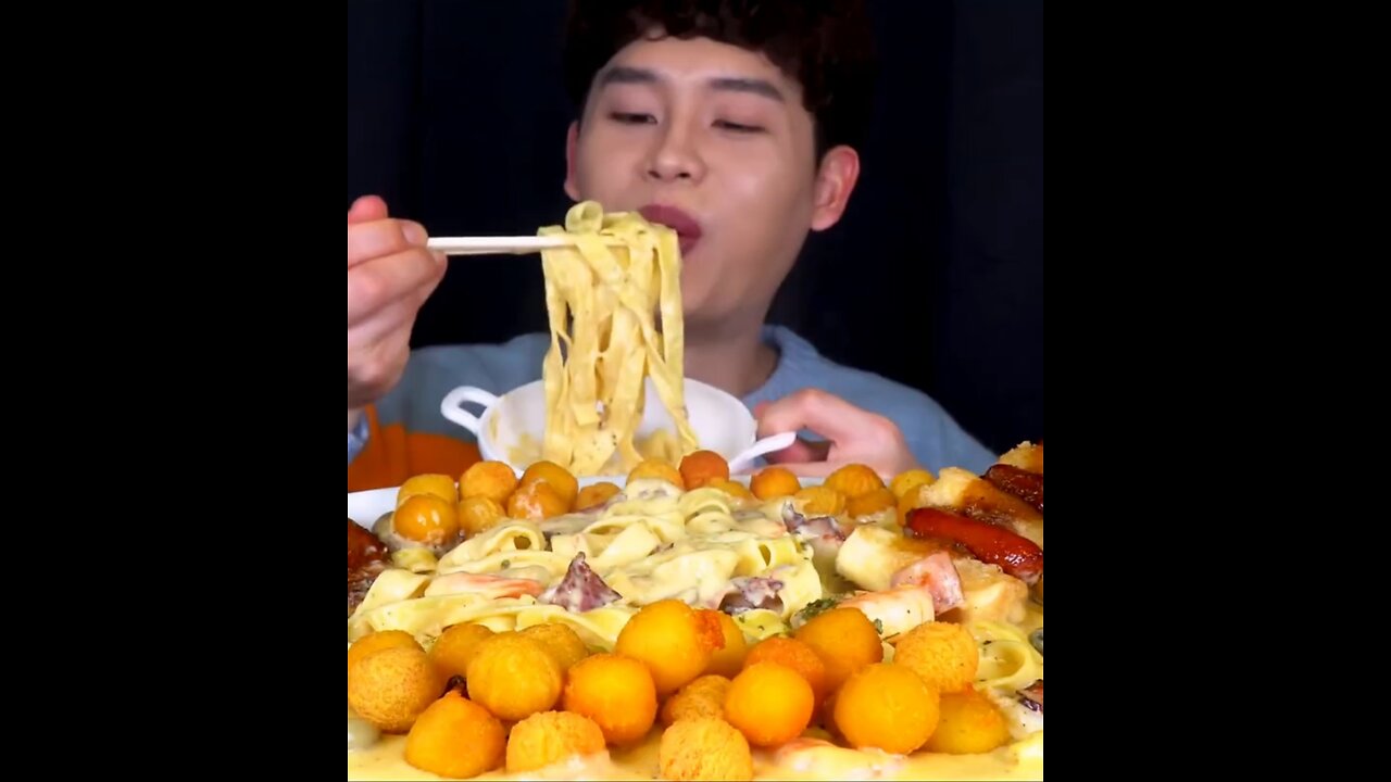 Creamy Pasta, fried chicken