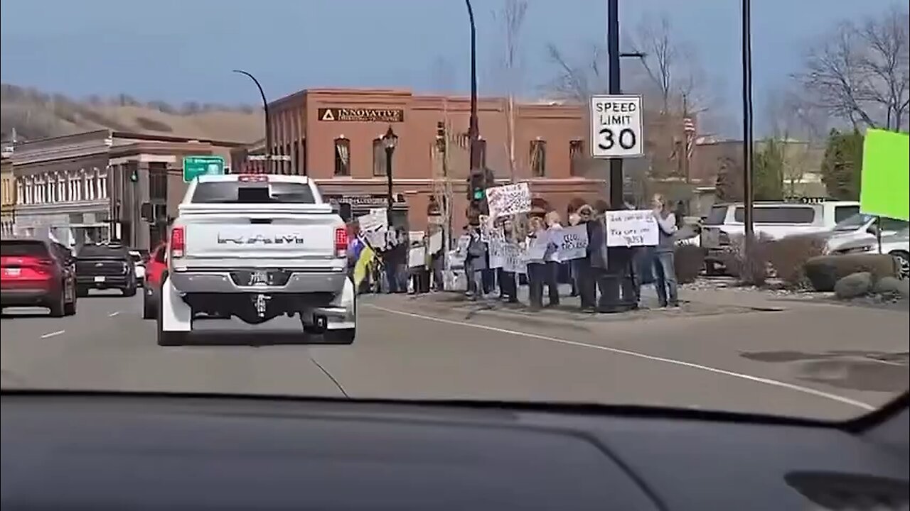 Bro’s out here fighting the good fight 🤣