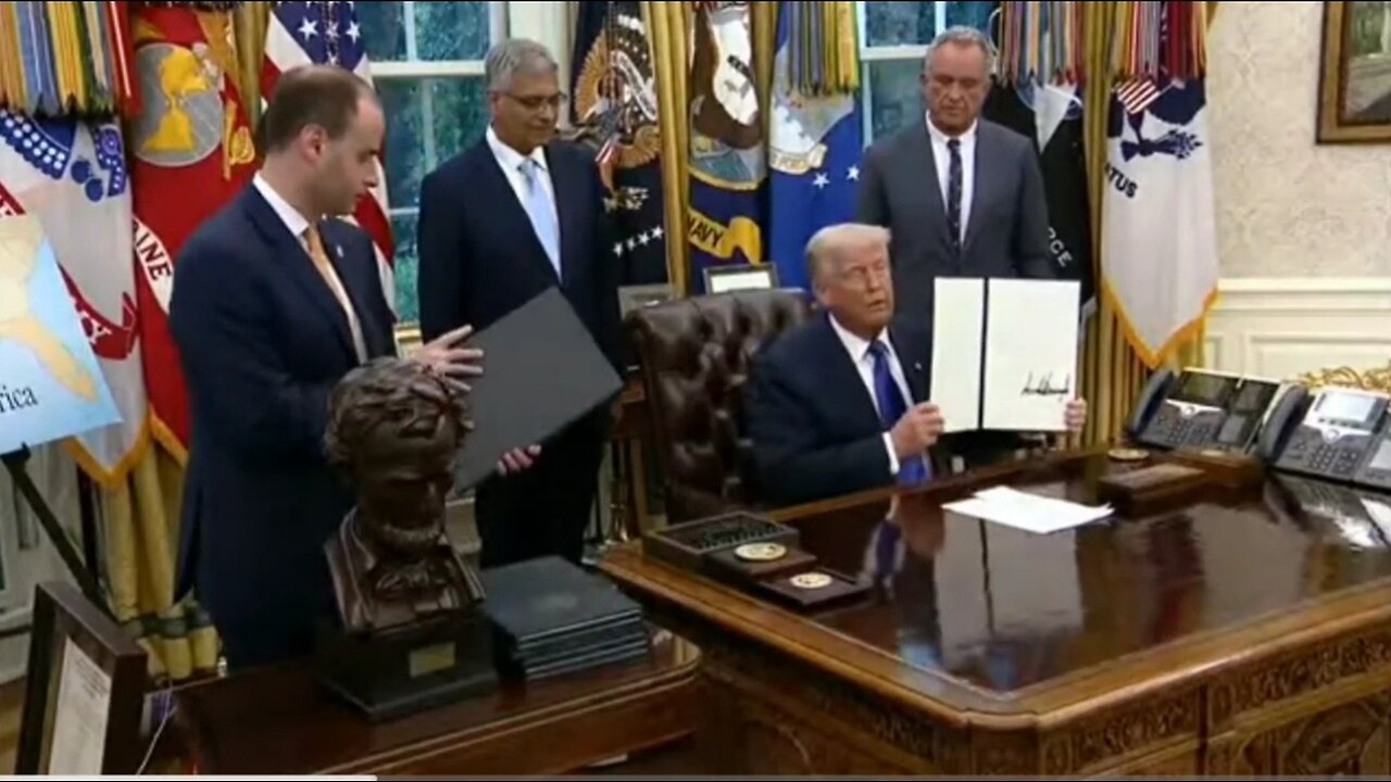 Trump Signs EO Banning Federal Funds For Gain Of Function Research