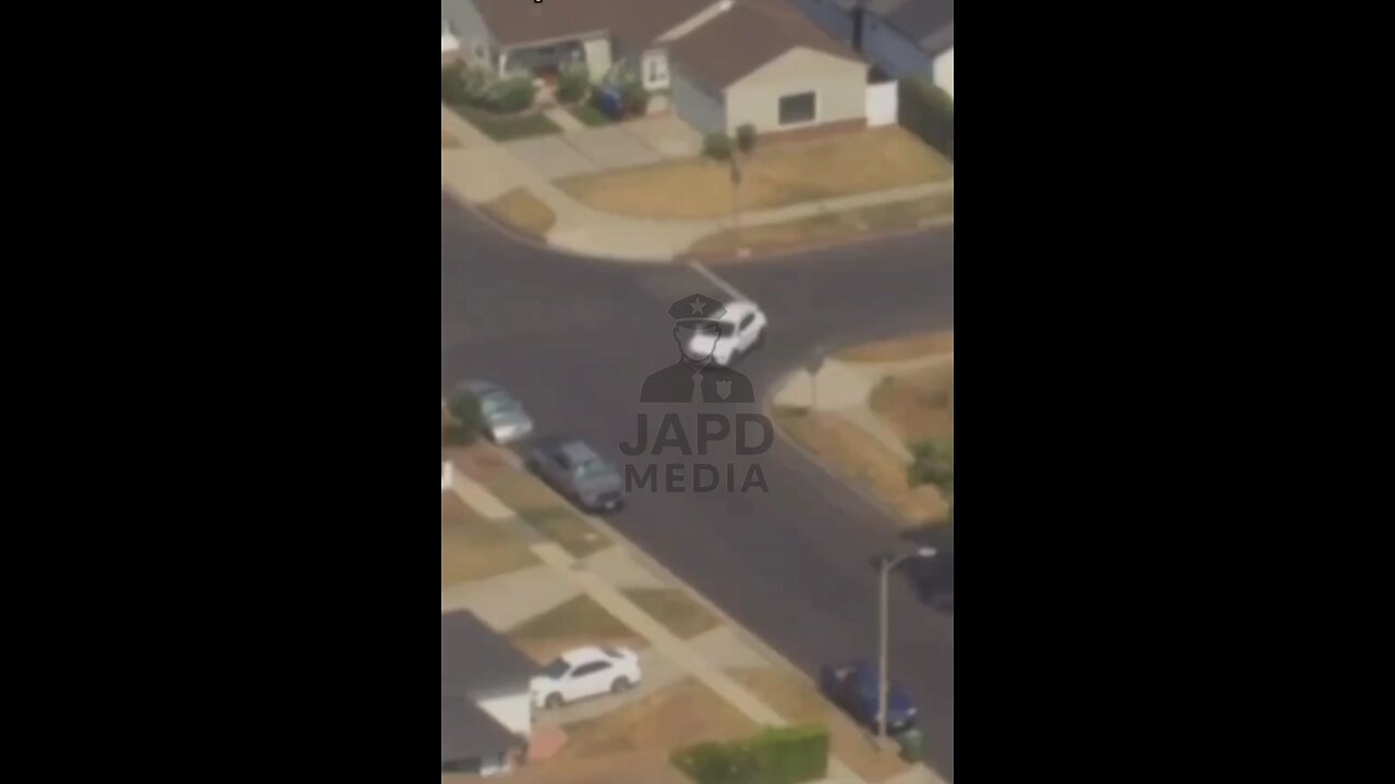 Wrong-way driver reverses during chase in San Fernando Valley before arrest #japd