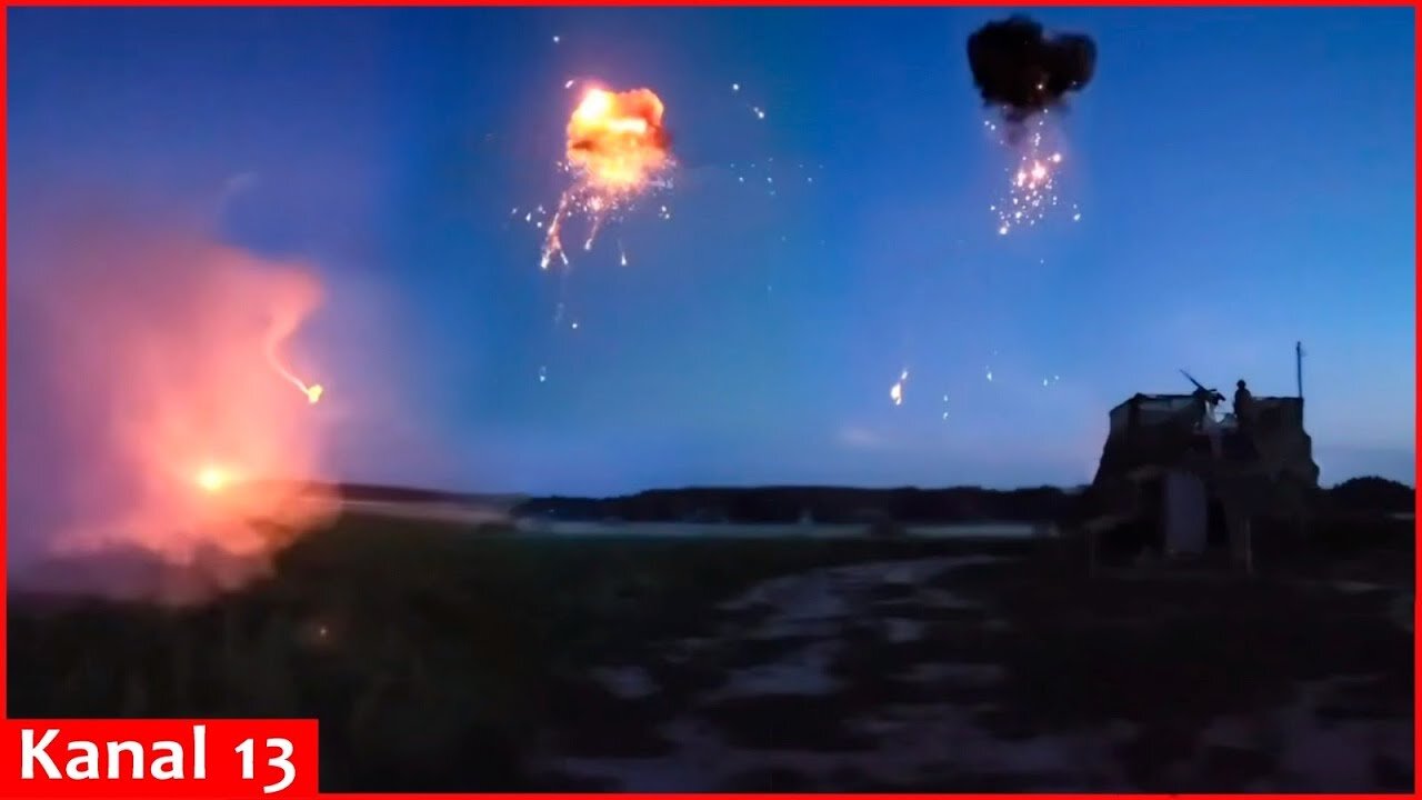 Moment of Ukrainian drone attack on ammunition depot in Crimea：Russians frantically try to hit drone