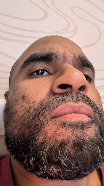 I'm a joyful person. bring people joy.