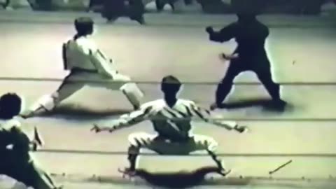 Chuck Norris Vs. Kung Fu