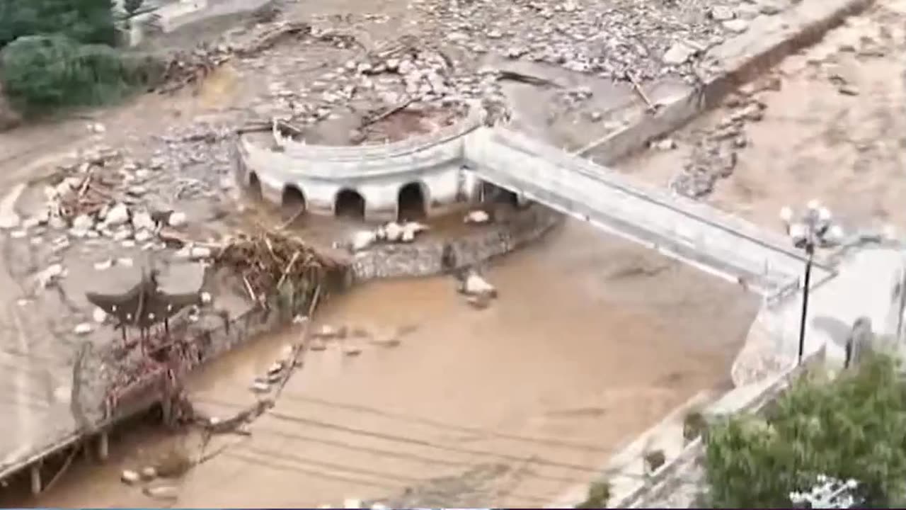 ČÍNU ZASÁHLY DALŠÍ KATASTROFICKÉ POVODNĚ 10.8.2025