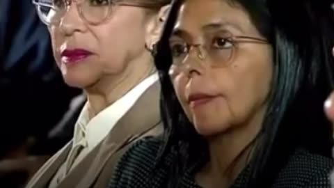 Maduro denuncia intentos de "cambio" de Gobierno