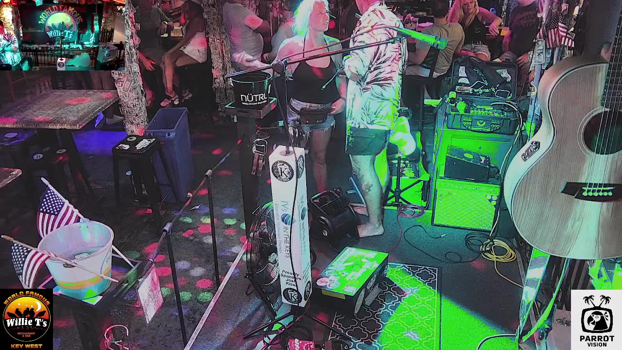 LIVE Music Everyday!