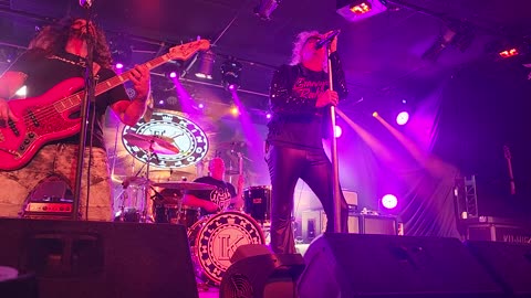 King of the hill ( live)