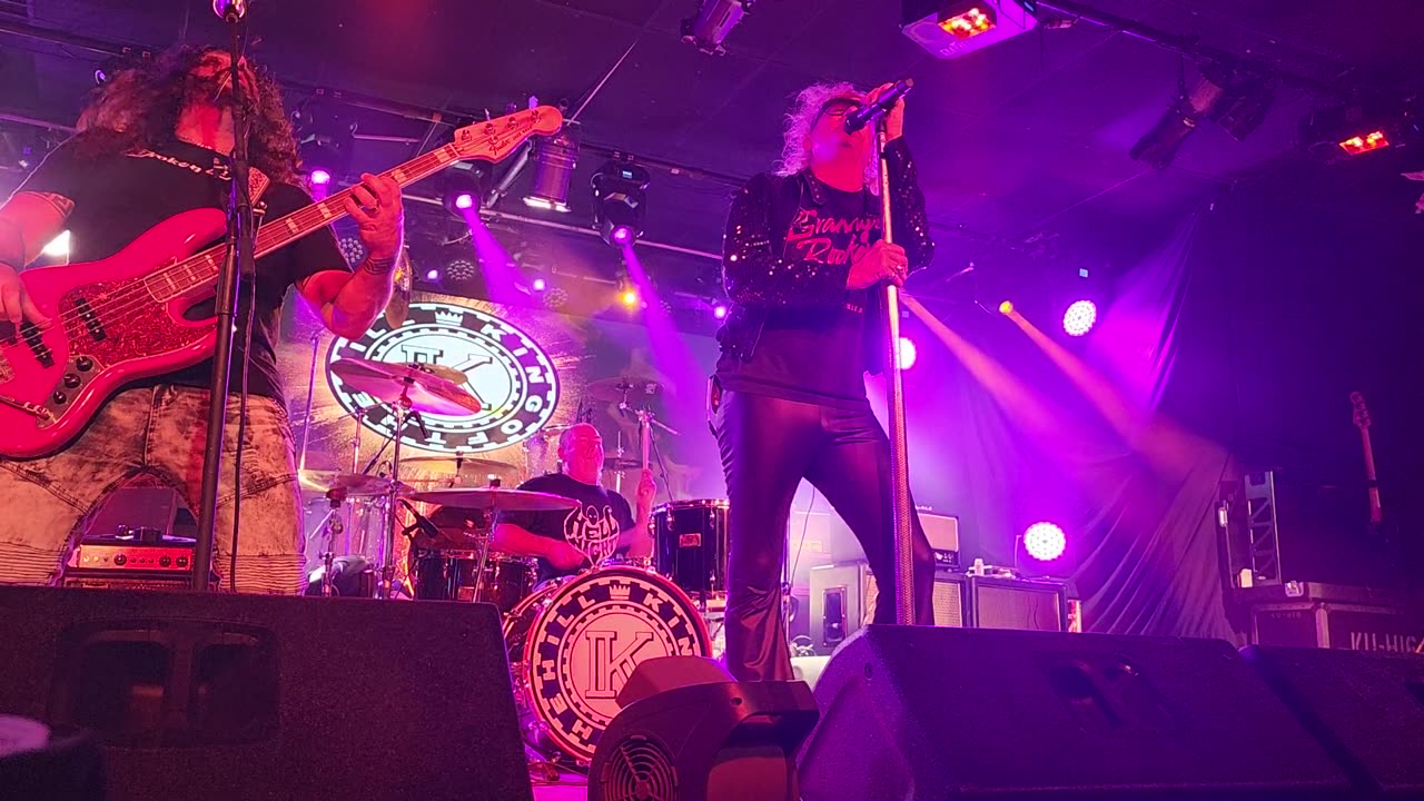 King of the hill ( live)