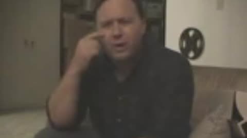 Alex Jones - Warning of the dangers of vaccines