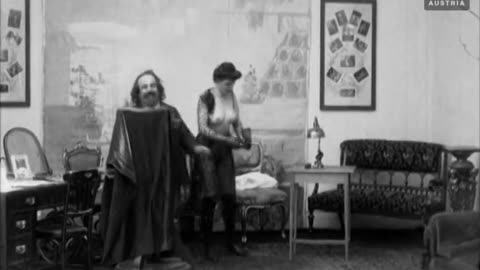 Beim Fotografen AKA At the Photographers (1908)