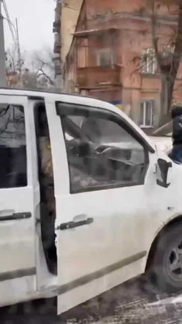 Conscription Officials Ran Out of Kyiv Neighborhood