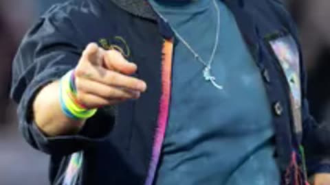 No Wonder Chris Martin Showed A Fearful Expression Toward Andy Byron,....