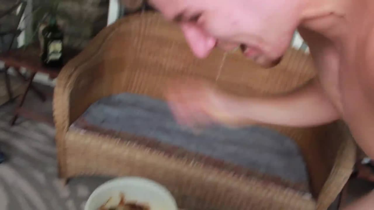 MAN EATS RAW SQUID AND PUKE
