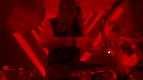 Velvet Rush - Shake That Thing