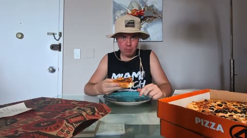 De Clash Of Pizza: Domino VS Ceasars VS Hut