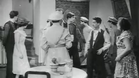 İngiliz Kemal Lawrens'e Karşı