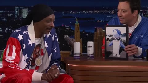 How Snoop Dogg keeps his grandkids' parties about them