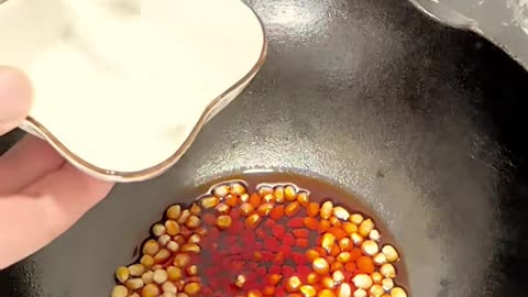 🤯💡 The Genius Method To Remove Lint From Clothes Without Losing Them | LifeHacksDaily