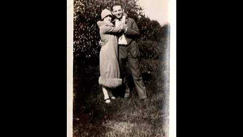 34 Vintage Photos of Couples During the 1920s