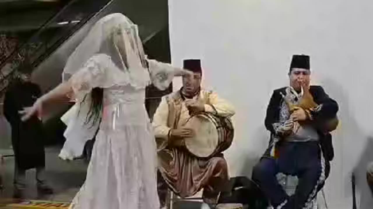 Folklore is a maiden dance in Italy