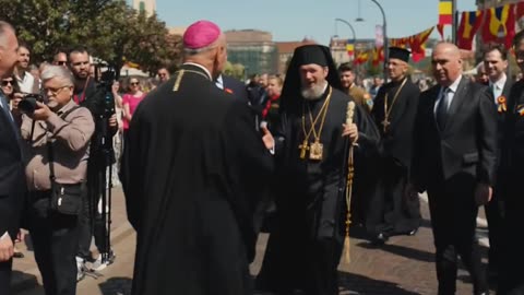 Ereticul Ecumenist Crin Antonescu cu Ecumenistul Eretic Sofronie Drincec la IMPREUNA "RUGACIUNE"2025