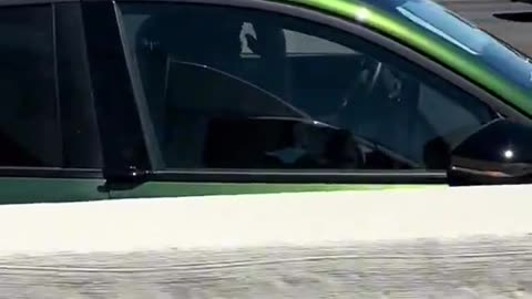 HustleBitch - 🚨 ELECTRIC FORD MALFUNCTION - STEERING LOCKED, GAS FLOORED ON FREEWAY...