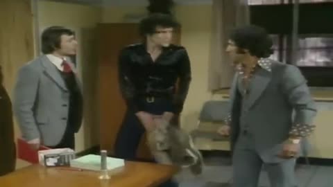 Mind Your Language Episode 1 (Season 1) The First Lesson