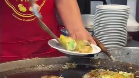 Street Food Frenzy in Asia: Crispy, Spicy, and Totally Addictive!