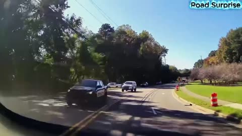 Dashcam / Something is on the road !