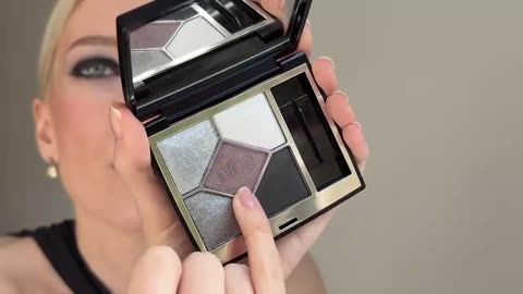 Get Ready With Me for the Event (Makeup, Hairstyle, Outfit) P8