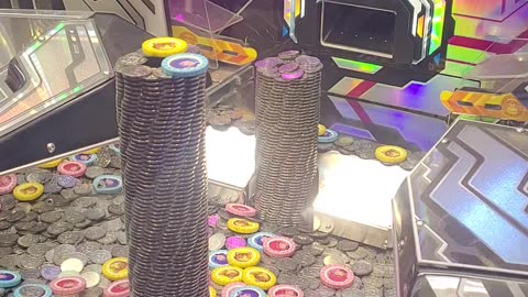 Coin Pusher JACKPOT win. Galaxy Hunter arcade. Big win.