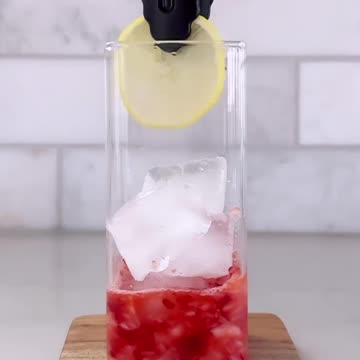 Refreshing cocktail