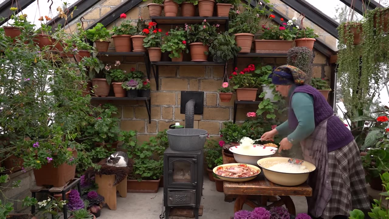 Taste the Deliciousness of an Authentic Azerbaijani Chicken Pilaf!