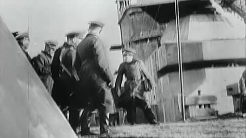 CAPTURED GERMAN NEWSREEL - CAPTURED GERMAN NEWSREEL - 111-adc-10283