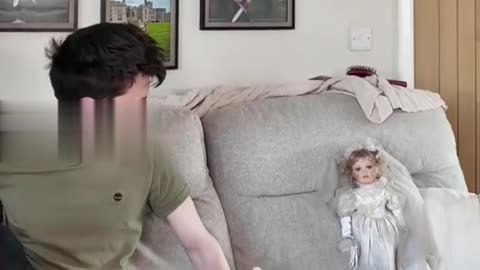 When You Try to Be Smooth… and Gravity Wins