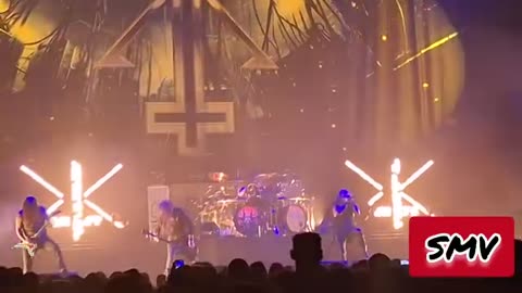 #ShittyMillennialVideos 📱📹🎬 Kerry King 👑 - Shrapnel 🪖 @ ShoWare Center Kent, WA 08/17/2024