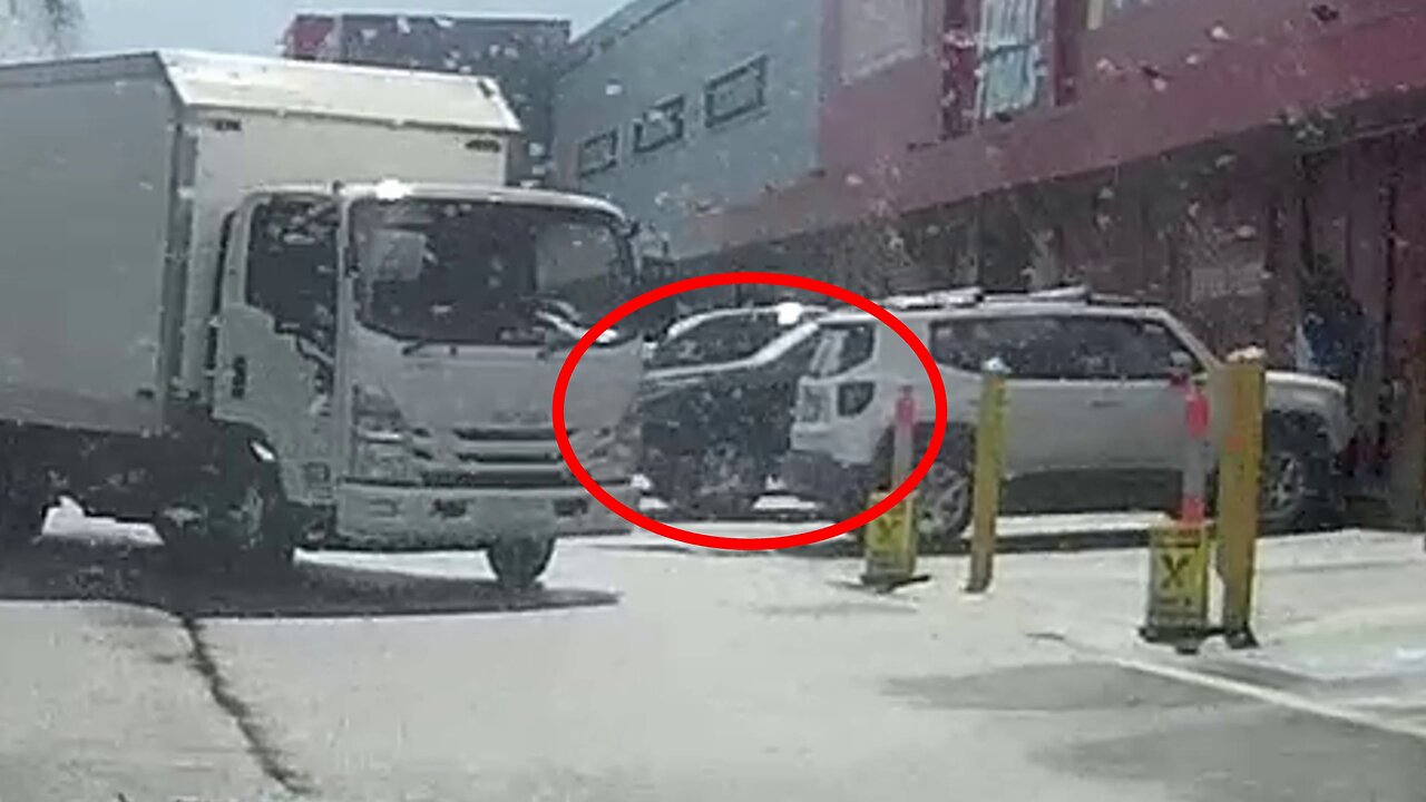 how do you know that you're being watched when you're on a government watch list watch this video