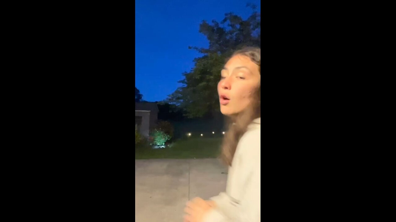 I Cant Touch That !