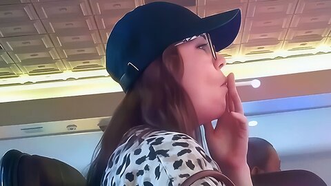 Candid Sexy Smoking Woman 743