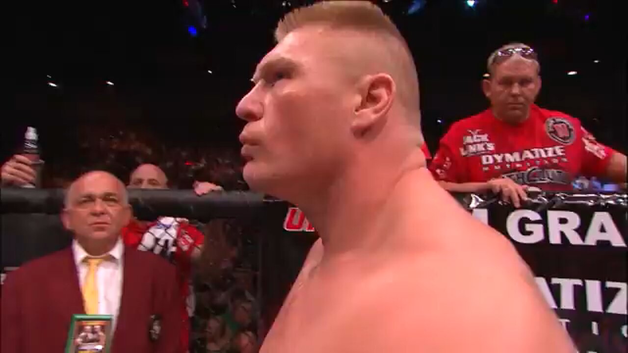 Brock Lesnar vs Shane Carwin | FULL FIGHT | UFC Classics