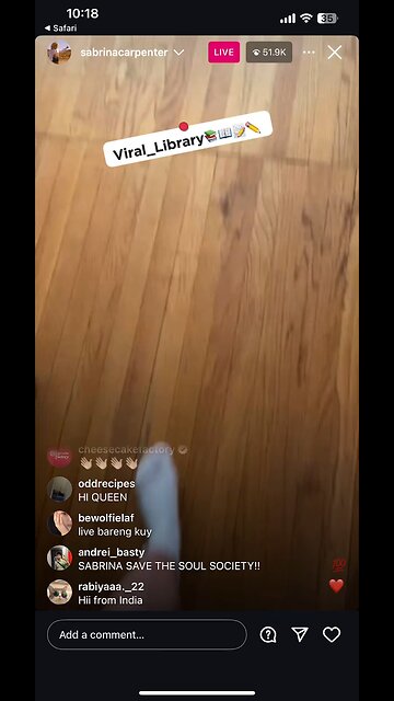 Sabrina Carpenter goes live briefly to show off her music collection💕🥰