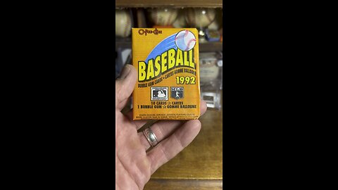 92 #opeechee #junkwax #baseballcards #packopenning #topps #thehobby