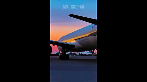 Qatar Airways takes on the run way to departure