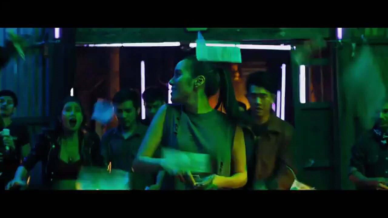 Mike Tyson DESTROYED Jean-Claude Van Damme with lightening-fast punches...