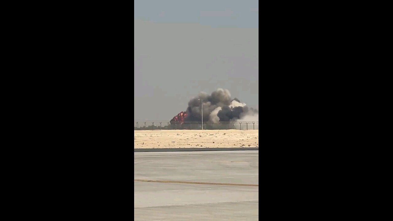 An Indian Tejas fighter jet crashed at the Airshow in Dubai