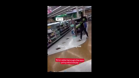 This lady is a Rockstar 😂