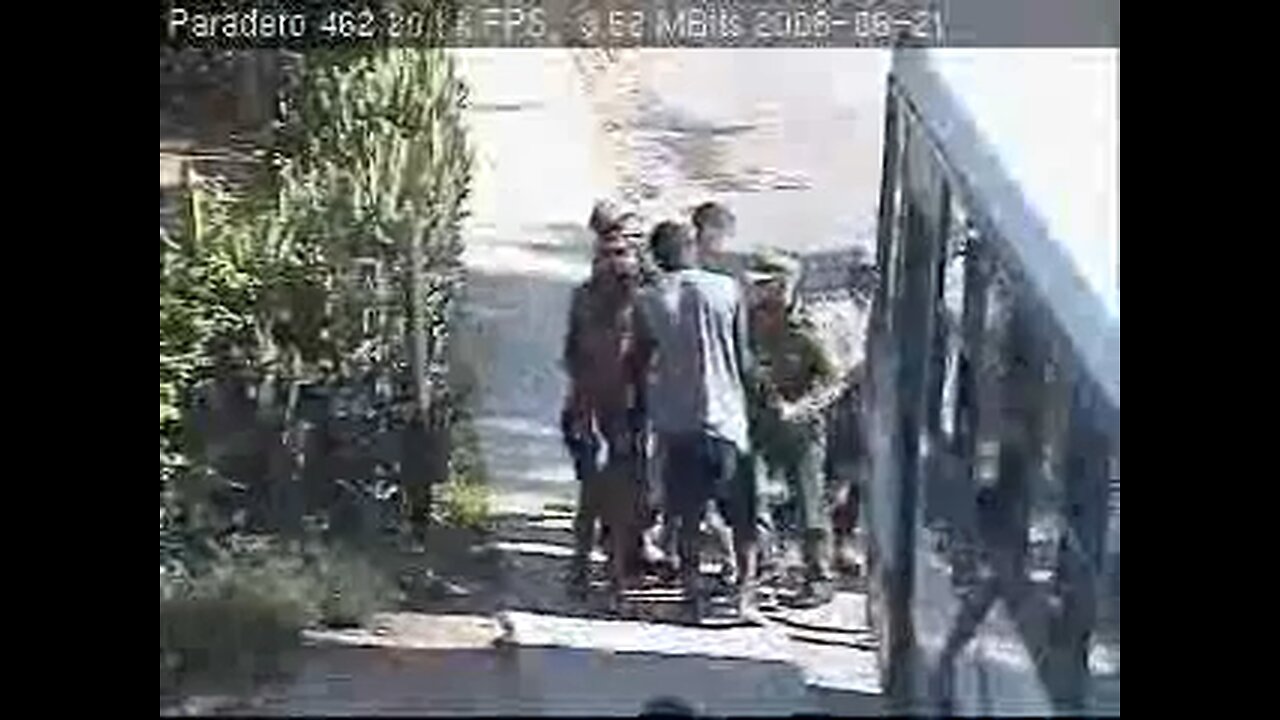 Cuba- Repression at bus stop 426 / June 2008