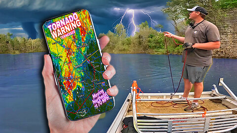 Caught on the Water During a Tornado Warning! Magnet Fishing Gets Scary!