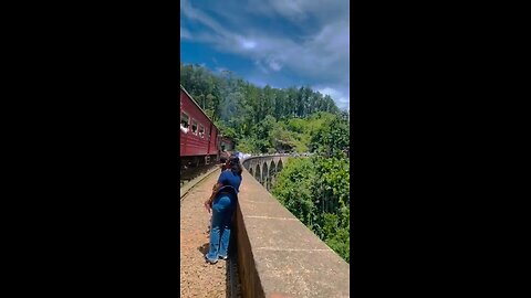 Nine Arche bridge. SRILANKA 😍TRAIN. Tourists destination