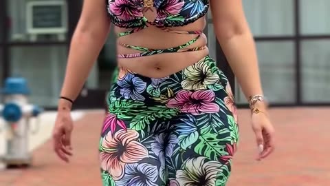 🍑 Thicc And Curvy 👀